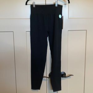 NWT Victoria’s Secret PINK Black Leggings